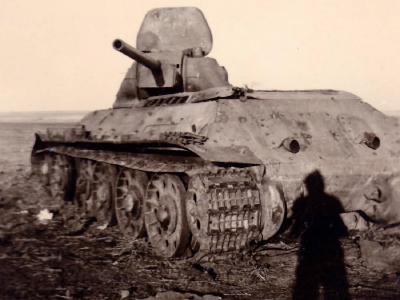 destroyed T-34 tank 4