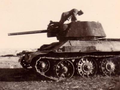 T-34 tank armed with the 76 mm gun F-34 – Plant 183