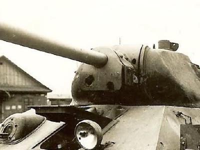 T-34 tank with cast STZ turret