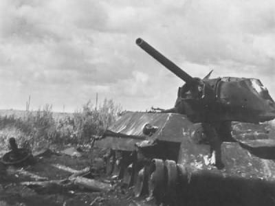 burned out soviet tank T-34/76 2