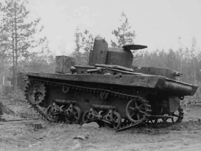 Soviet T-37 amphibious light tank, left side